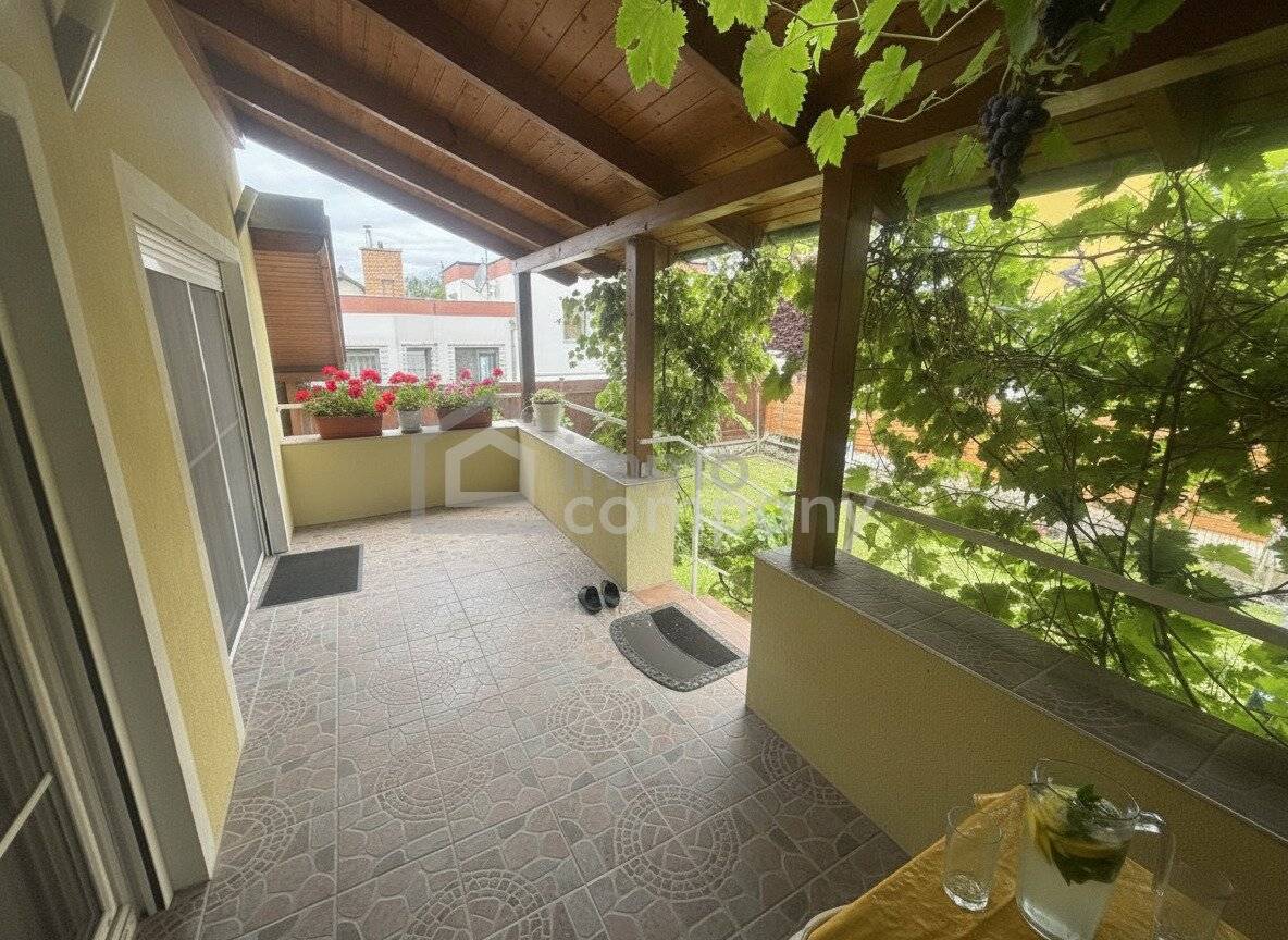 Well-maintained semi-detached house with garden and carport