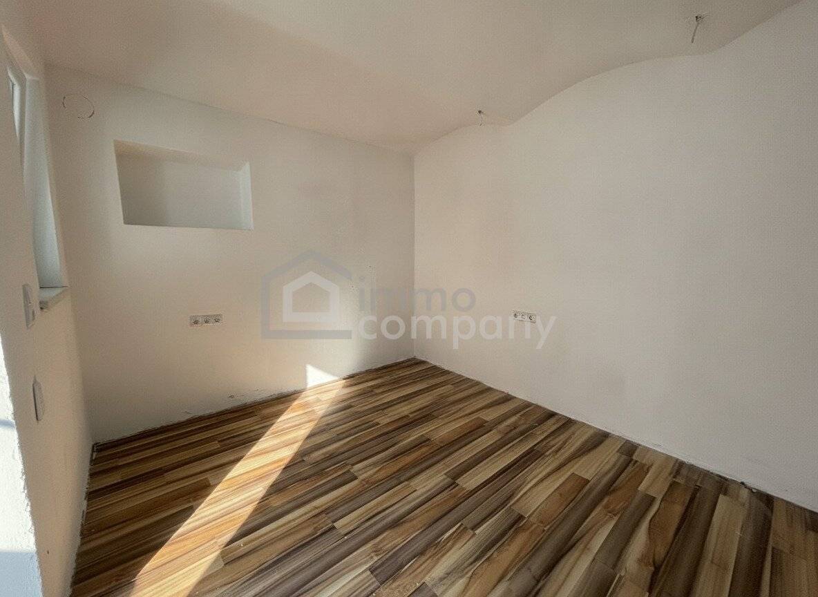 Gepflegtes Einfamilienhaus mit Garage und Garten