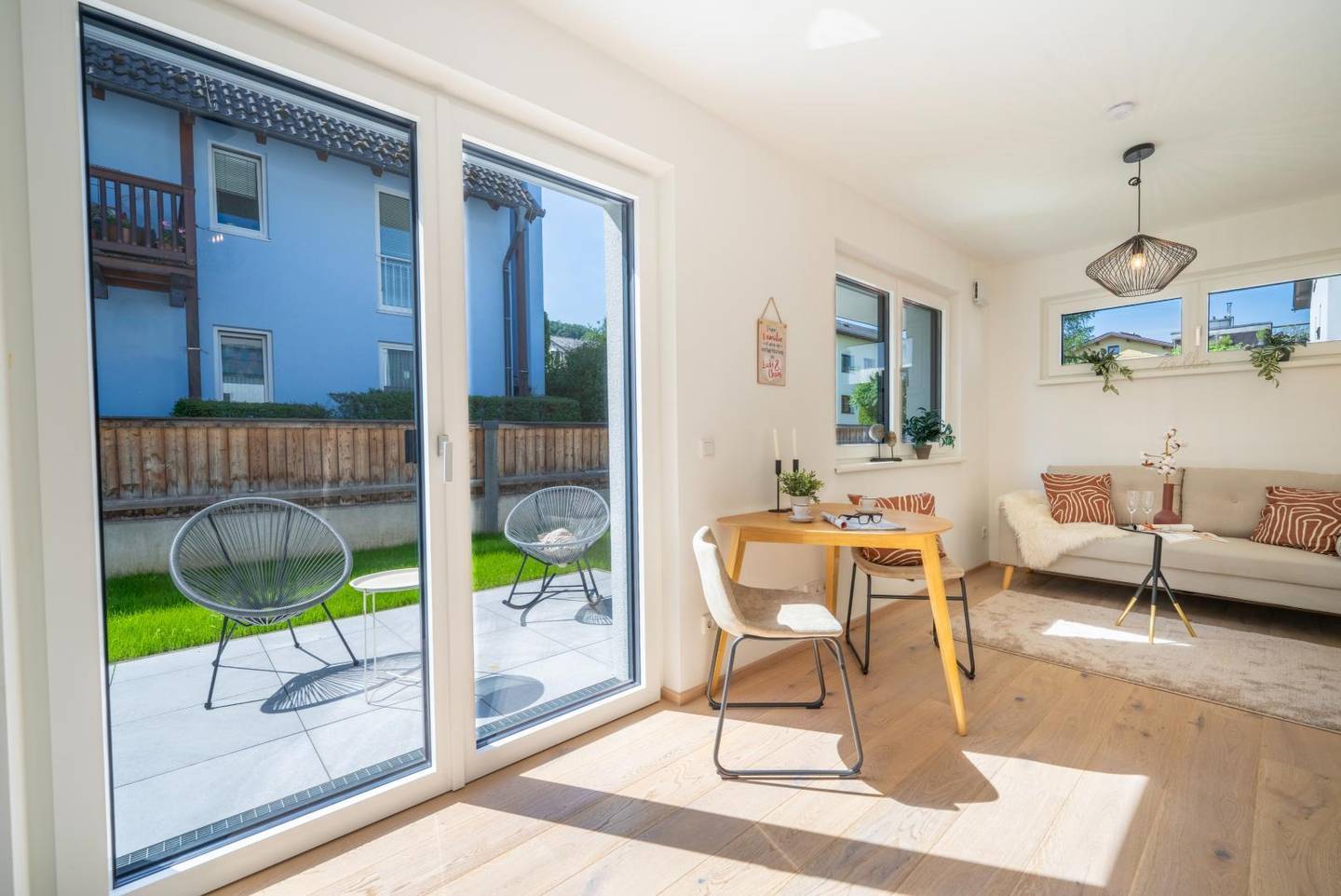 Ready-to-move-in new-build apartment with terrace and garden share