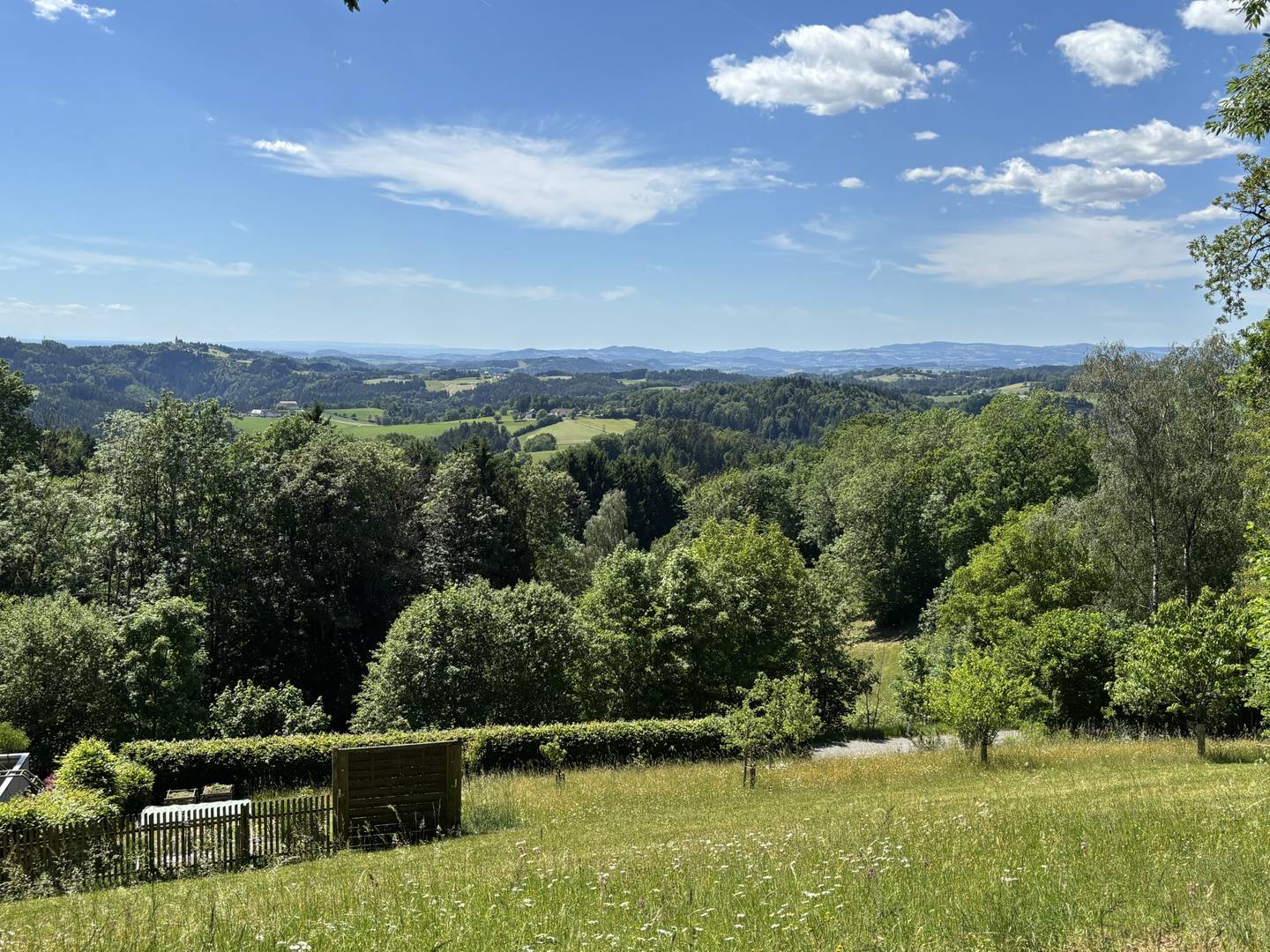 Großes Baugrundstück mit Fernblick ohne Bauzwang