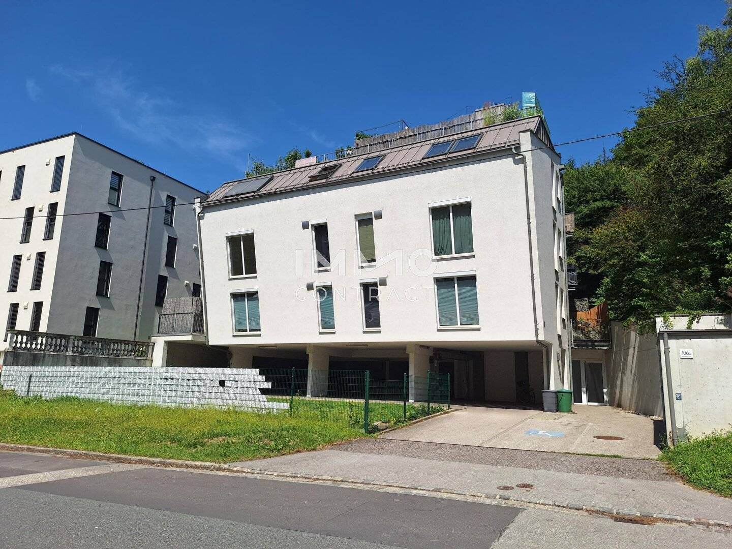 Etagenwohnung mit Balkon und Stellplatz in Linz