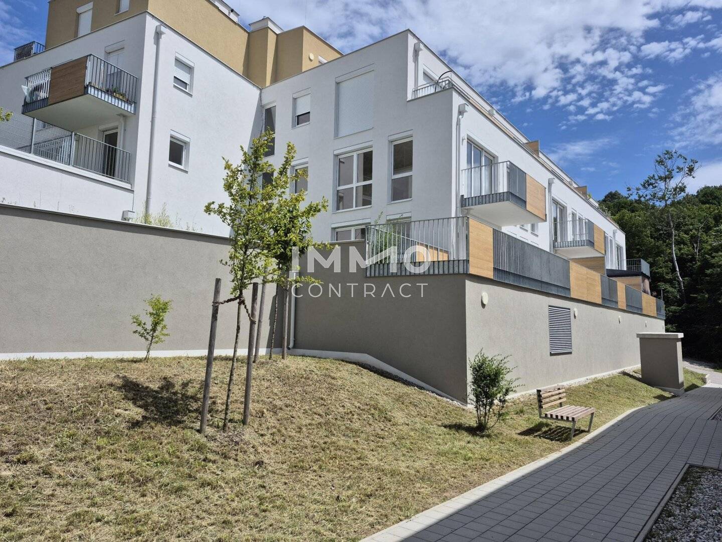 Living in the Vienna Woods – Modern Cooperative Apartments in Altlengbach
