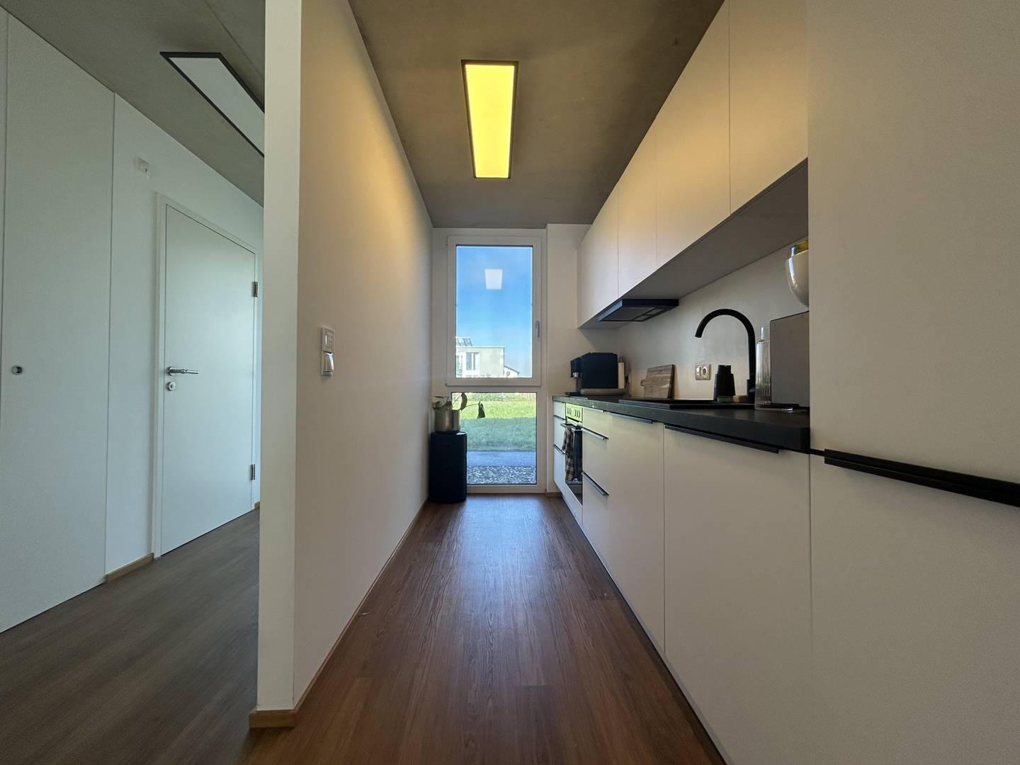 Neuwertiges Reihenhaus mit größter Terrasse der Anlage
