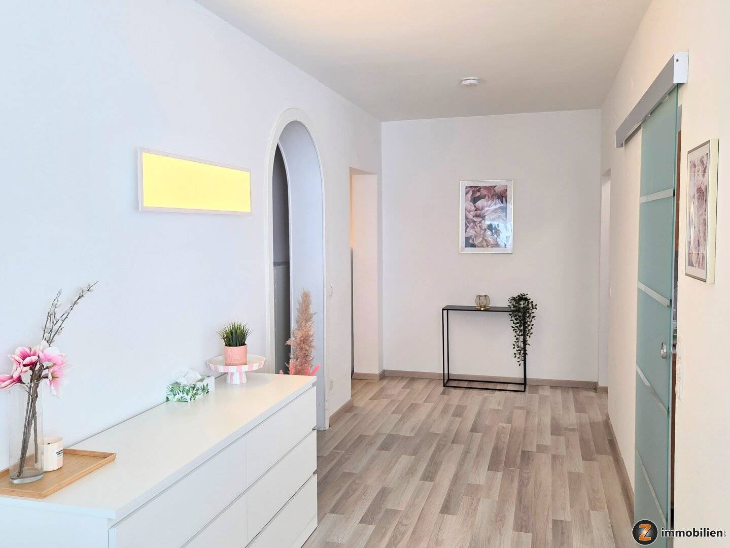 Gepflegte Wohnung mit sonniger Loggia und Garagenplatz