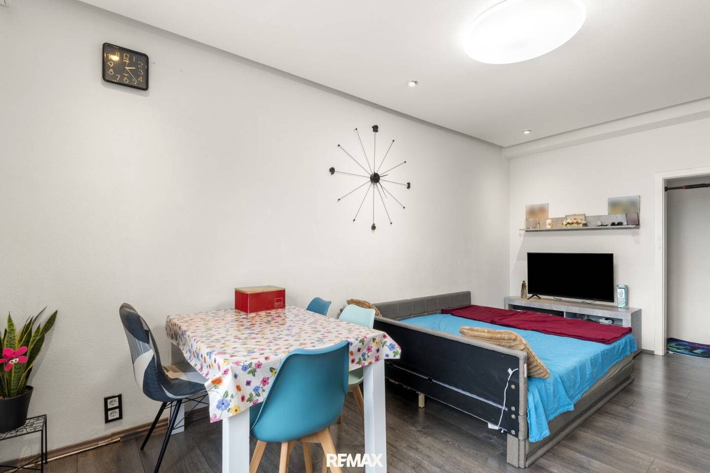 Modernized Apartment with Balcony and Carport in Graz Gösting