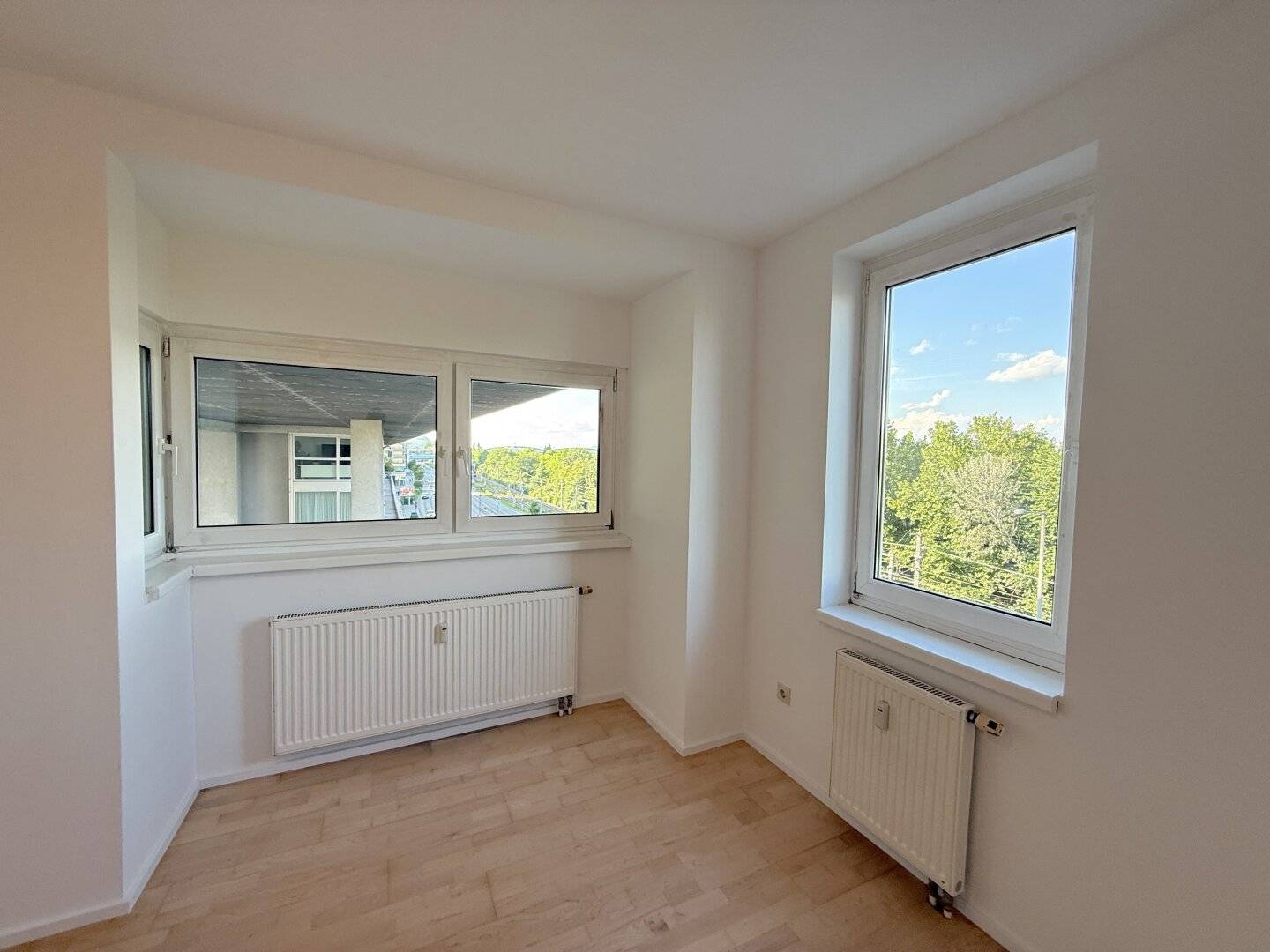 Charming 2-room apartment directly on the Danube