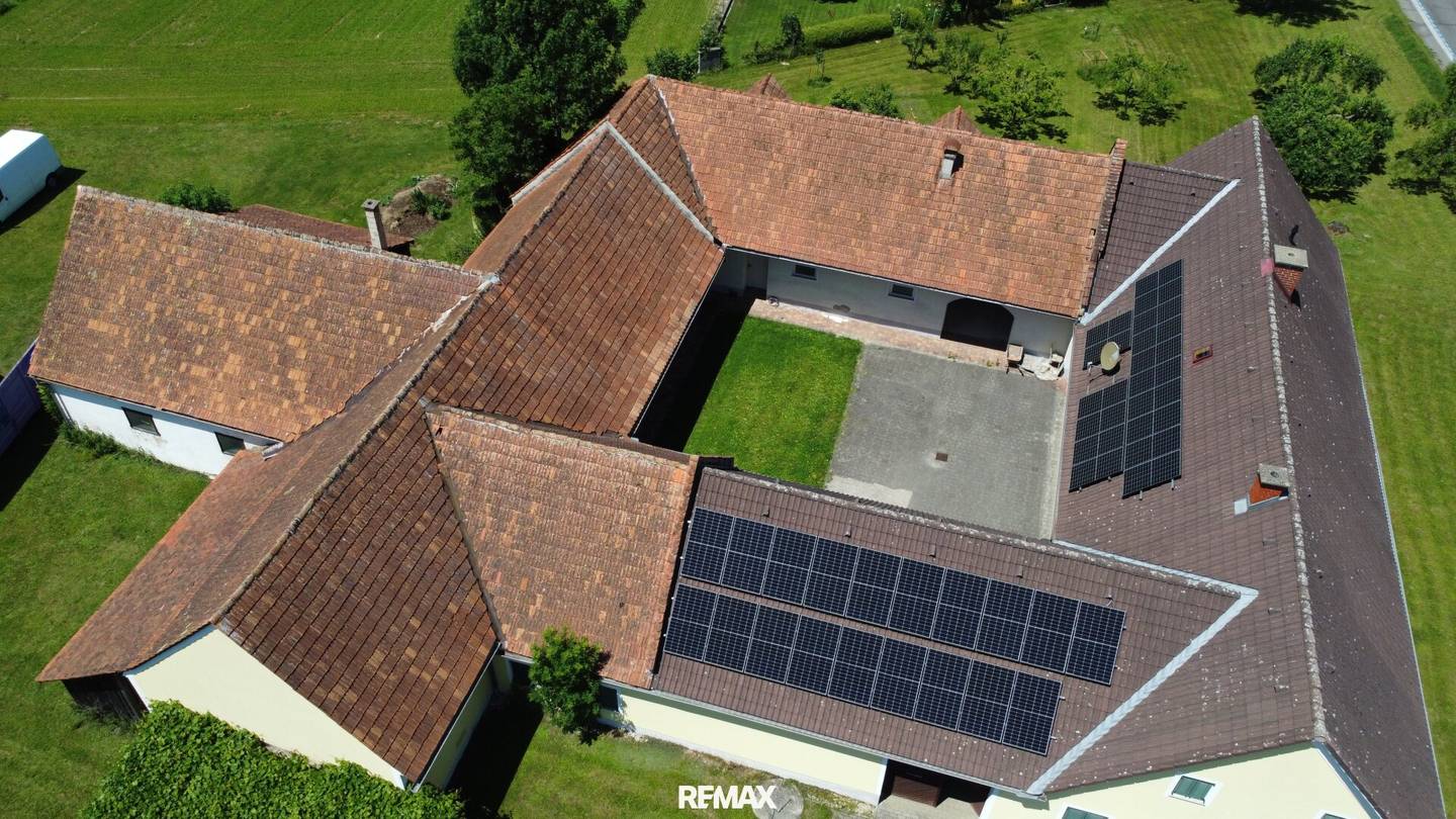 Charmantes Einfamilienhaus mit Innenhof und Photovoltaik nahe Feldbach