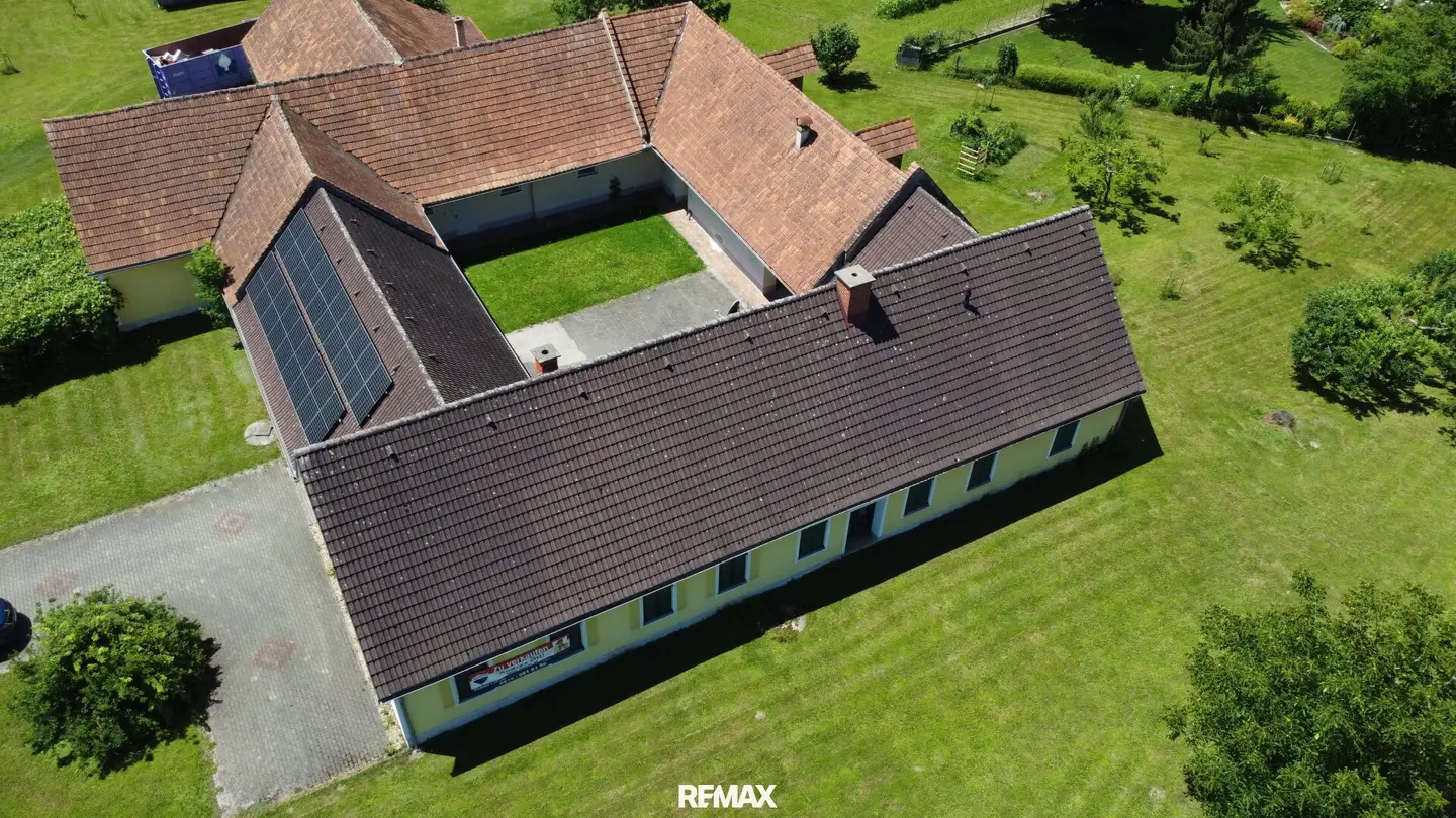 Charmantes Einfamilienhaus mit Innenhof und Photovoltaik nahe Feldbach