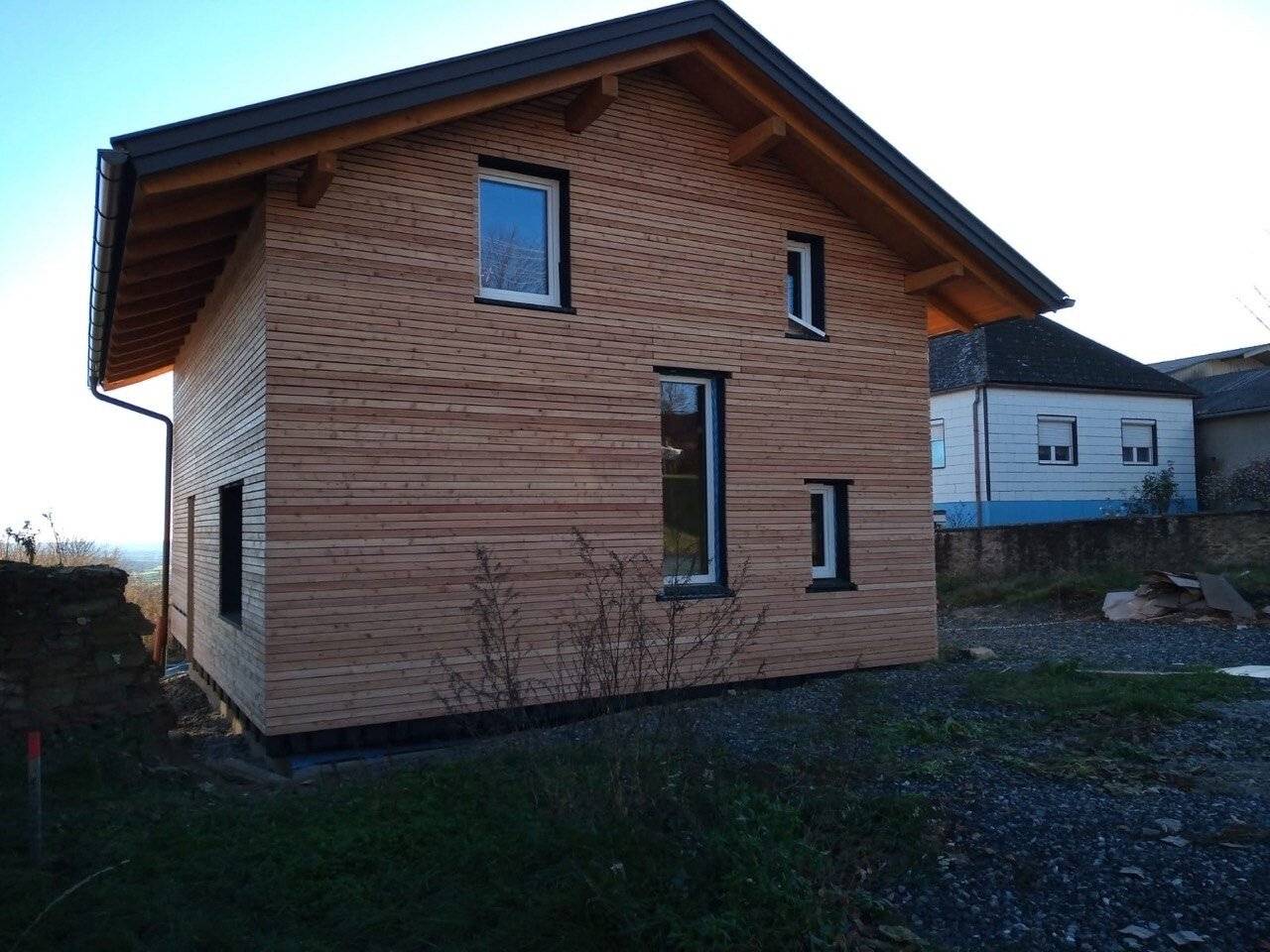 Single-family house shell with panoramic view and large plot
