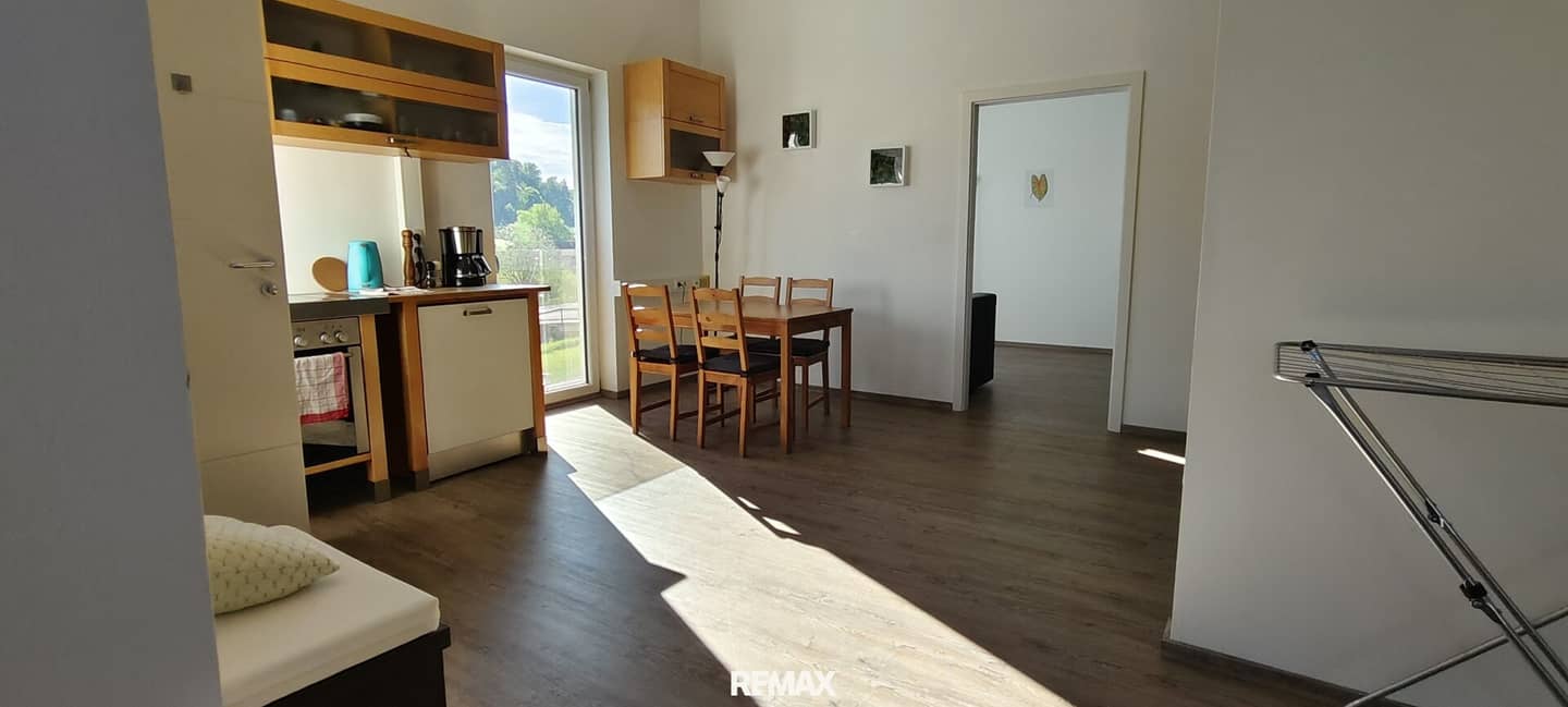 Modern office in quiet location with excellent transport links