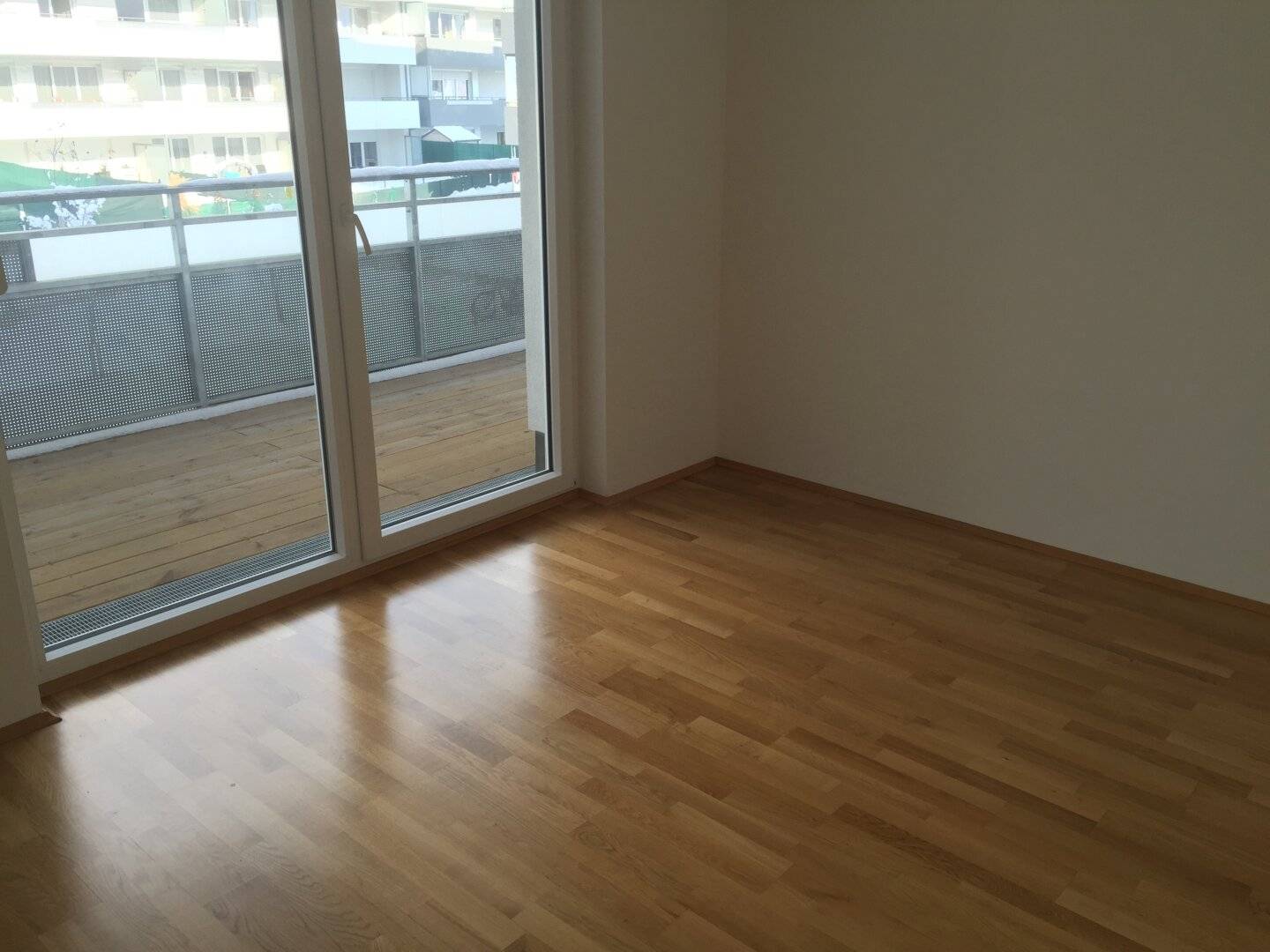 Anlegerwohnung mit Balkon und Tiefgarage in Waidmannsdorf