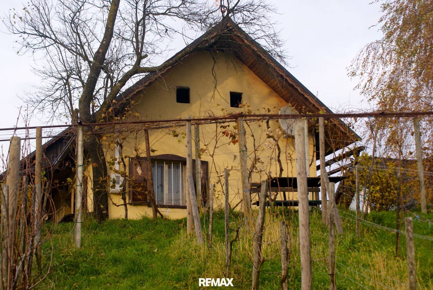 Ferienhaus mit Weingarten und Keller in Slowenien