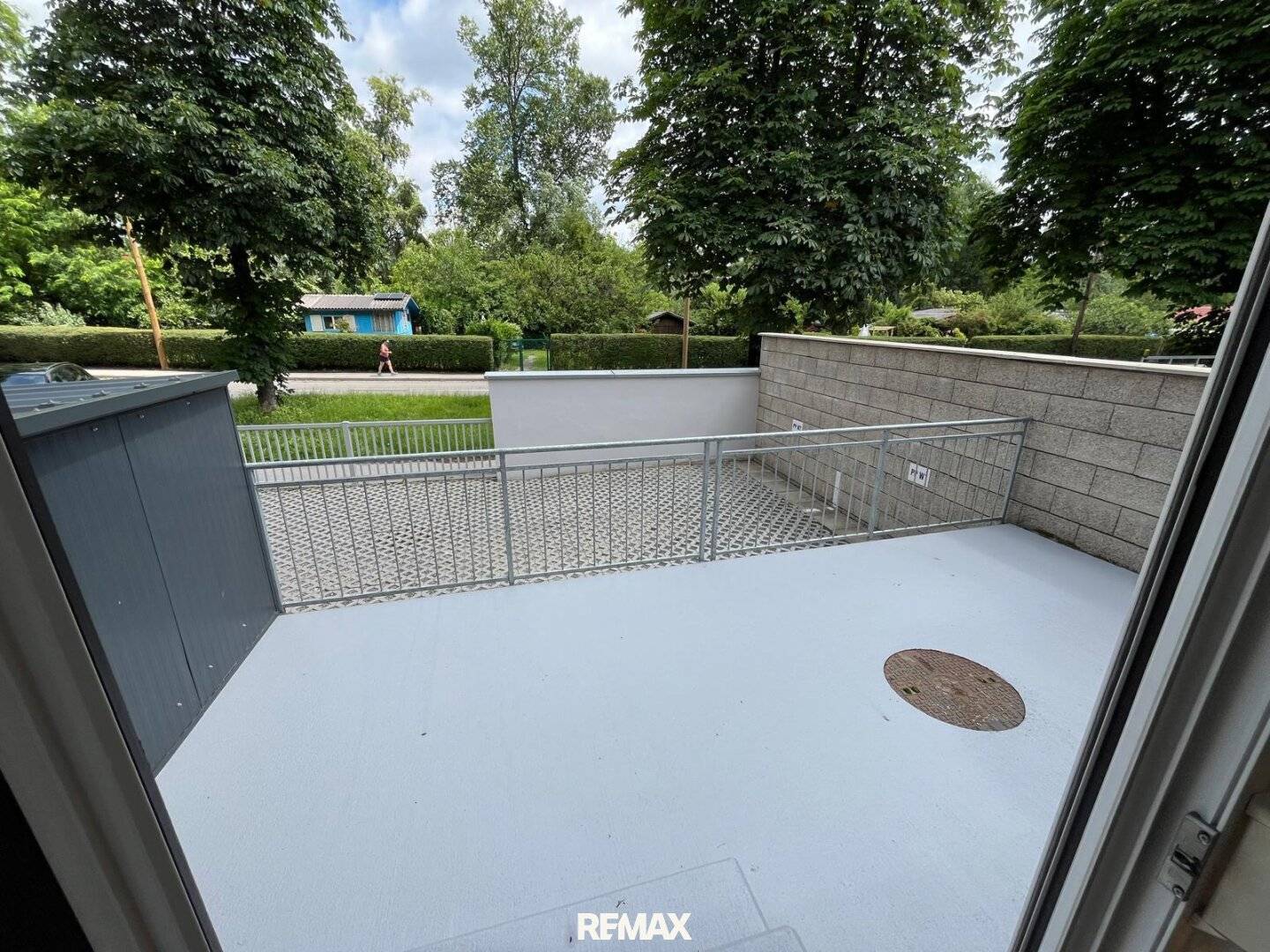 Erdgeschosswohnung mit Terrasse nahe Floßlendplatz