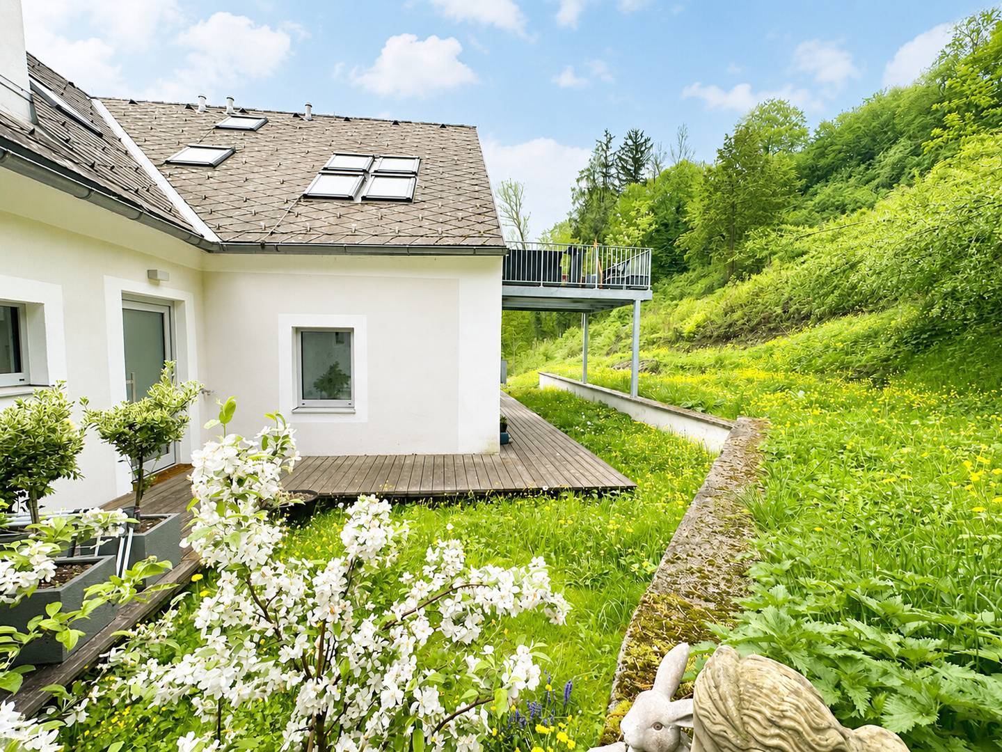 Entzückende 2-Zimmer-Eigentumswohnung mit ca. 26 m² Terrasse und Gartennutzung im Naherholungsgebiet