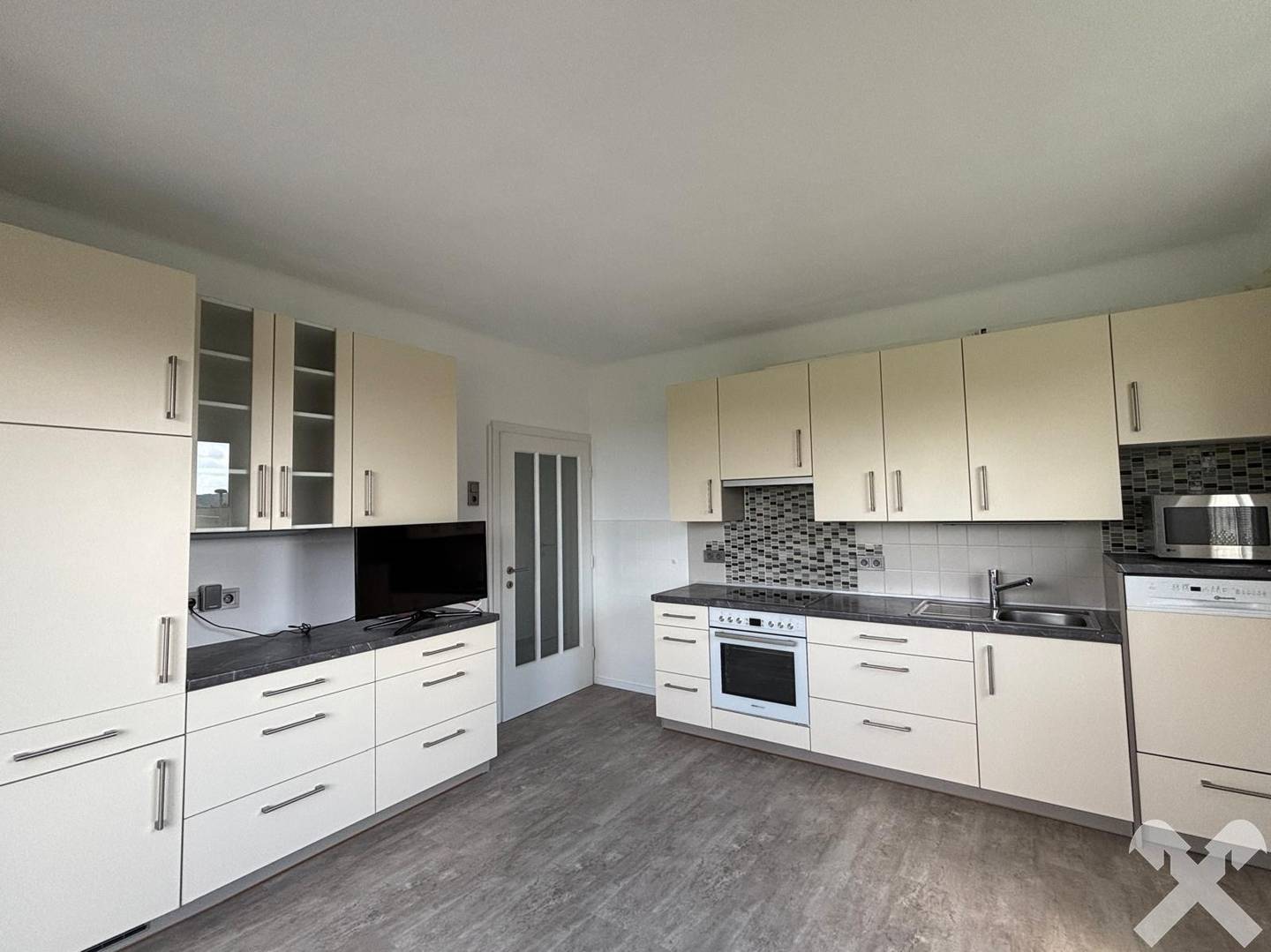 Einfamilienhaus mit Garten und Garage in ruhiger Lage