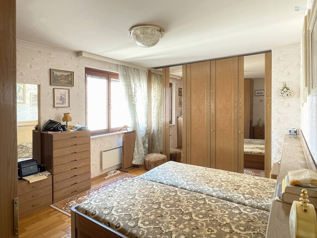Bright 3 room apartment with terrace in the sixth district