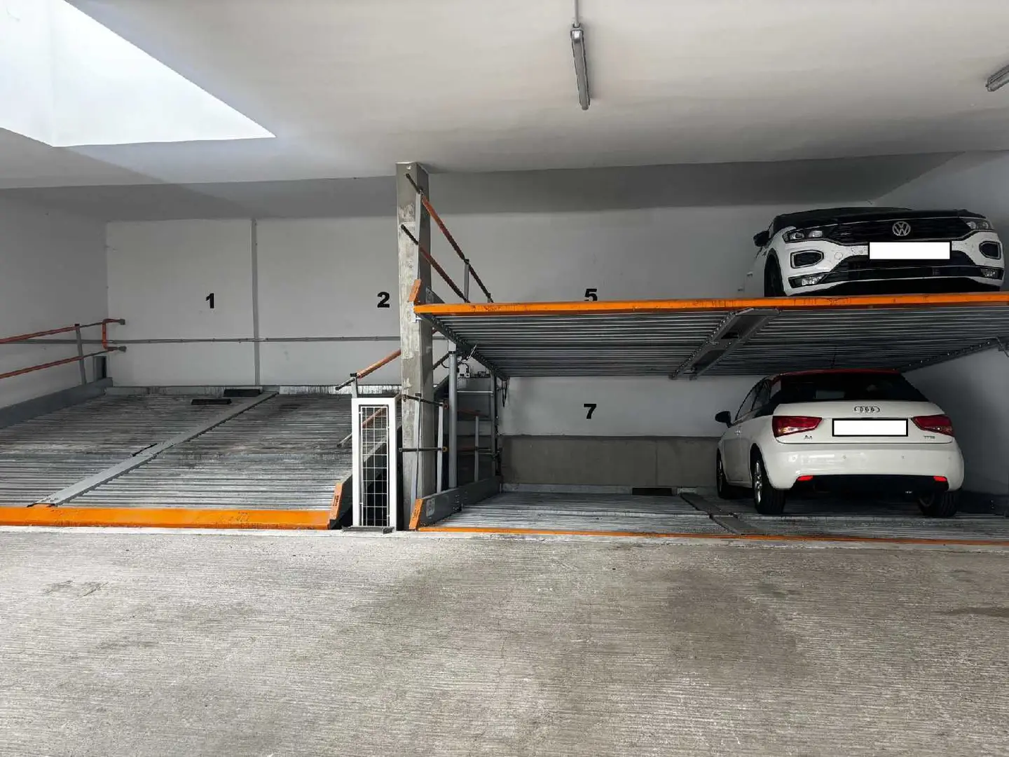 Stapelparker in Tiefgarage Neubau Ottakring