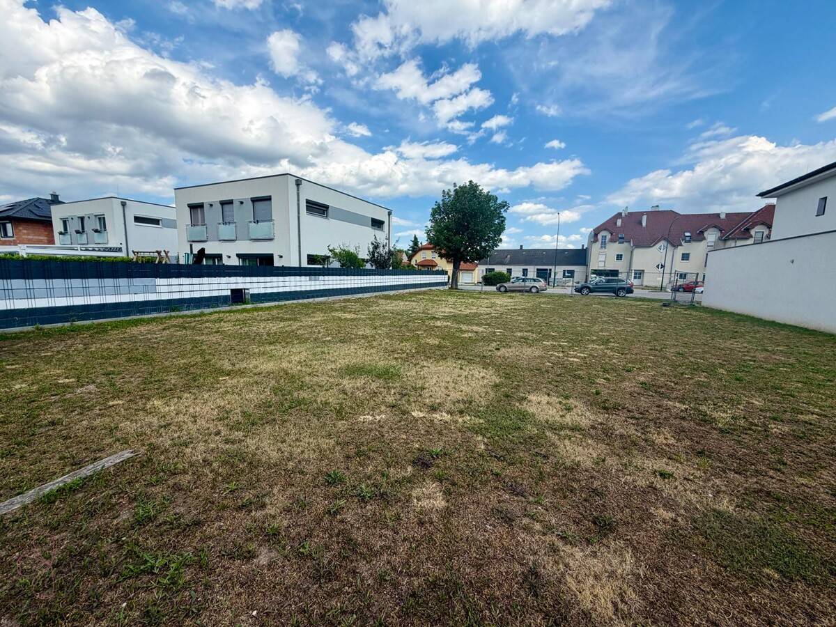 Baugrundstück mit Einreichplanung in ruhiger Wohnlage