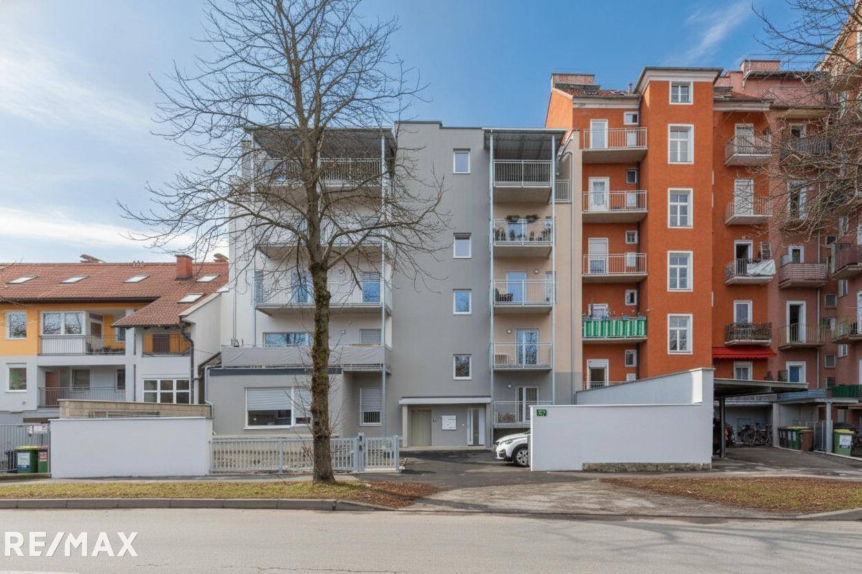 Erdgeschosswohnung mit Terrasse und Lift am Lendkai
