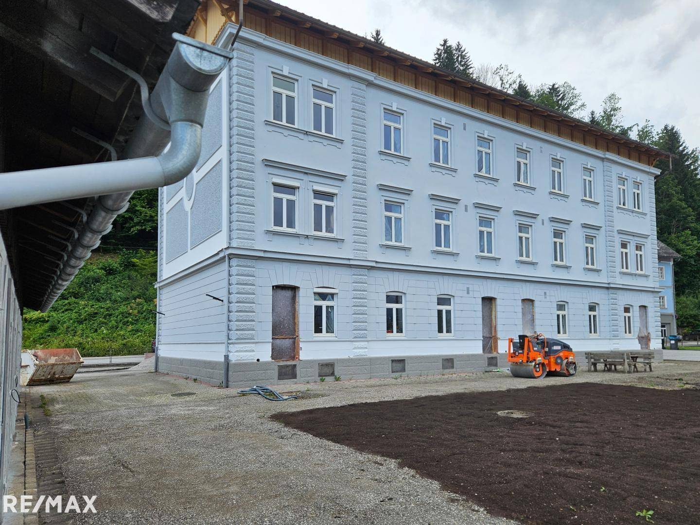 Zinshaus mit 12 vermieteten Wohnungen und KPC Förderung