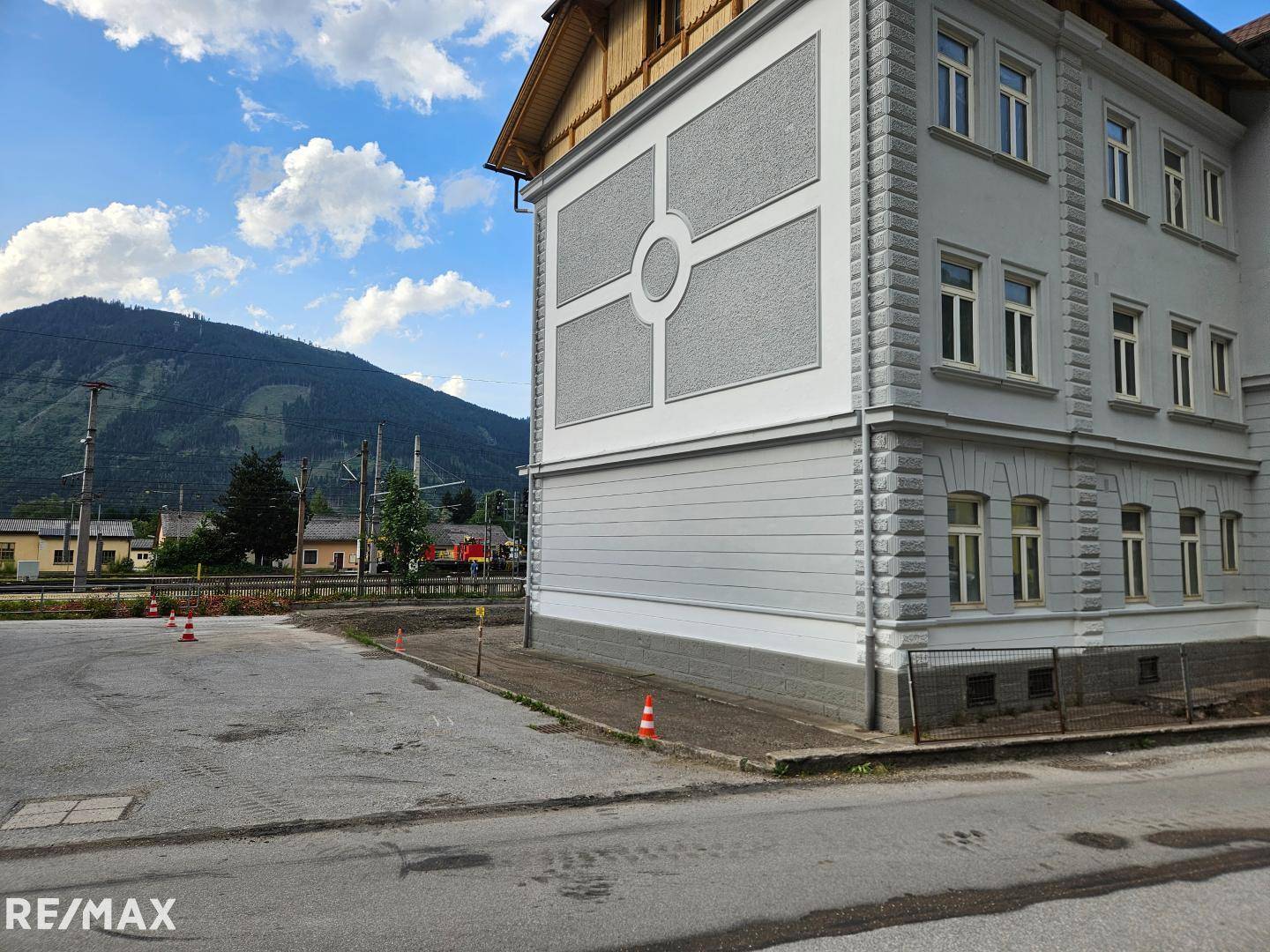Zinshaus mit 12 vermieteten Wohnungen und KPC Förderung