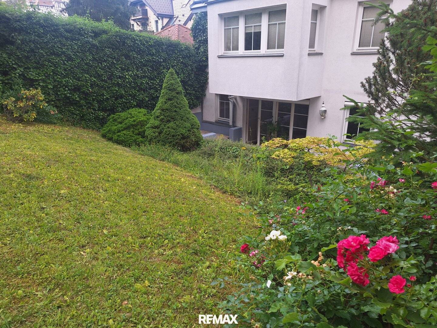 Renovierte Gartenwohnung mit Terrasse und Kamin in Döbling