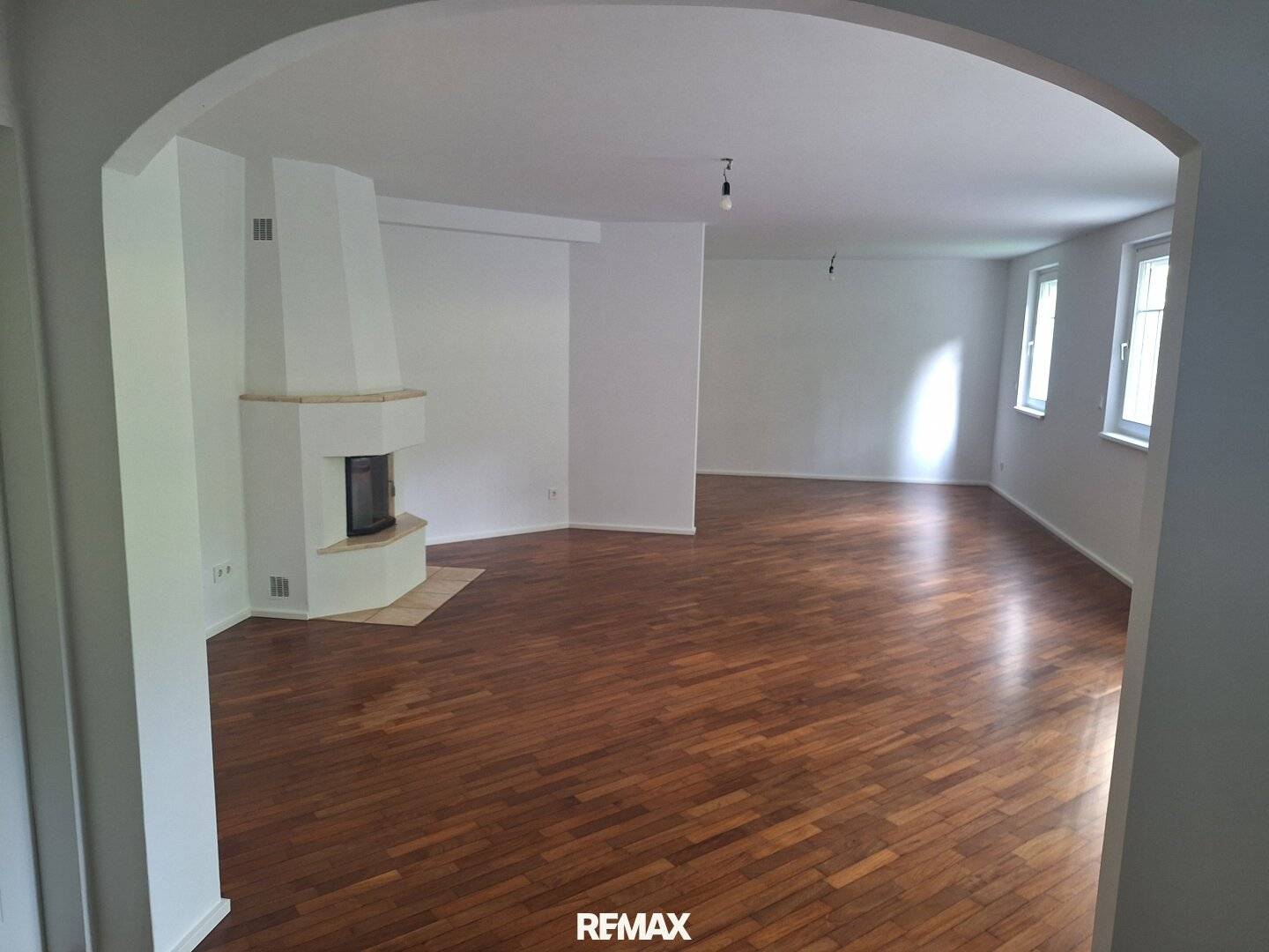 Renovierte Gartenwohnung mit Terrasse und Kamin in Döbling