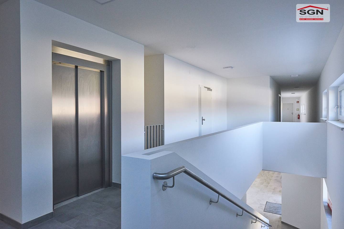 New build apartment with balcony and parking in central location
