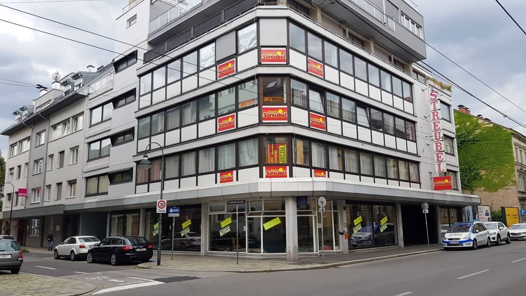 Repräsentatives Büro mit Personenaufzug in zentraler Lage