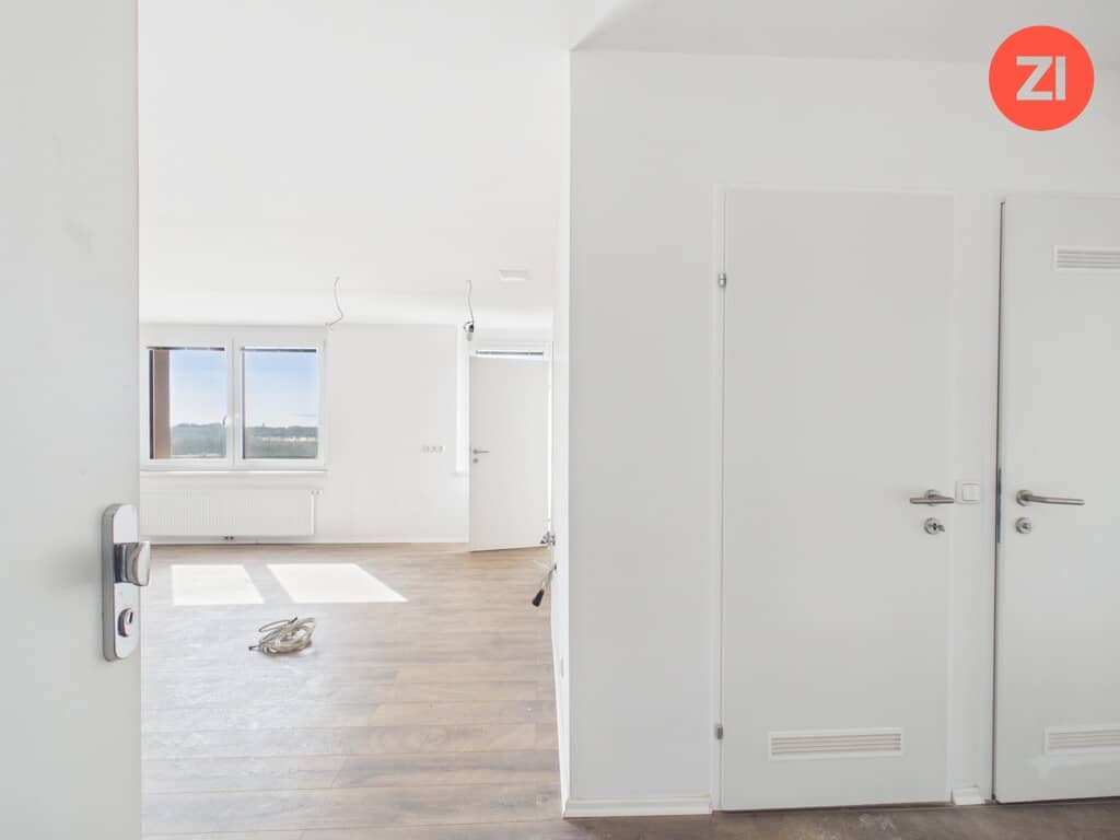 Kernsanierte Wohnung mit Lift und Außenstellplatz