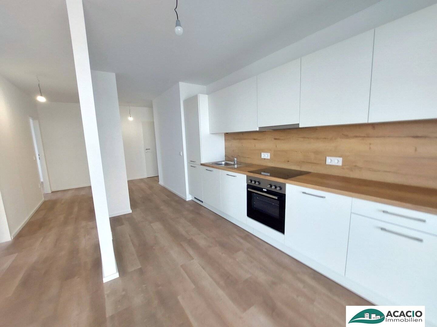 Helle Neubauwohnung mit Loggia in ruhiger Lage