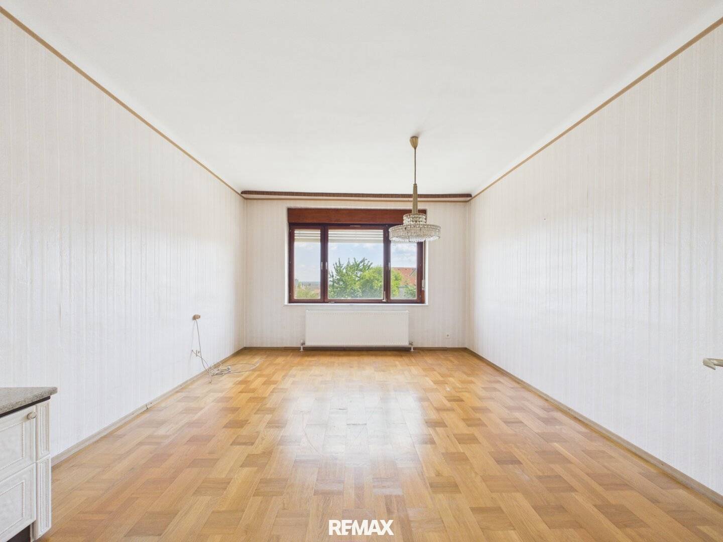 Vielseitiges Wohnhaus mit Garten und Keller