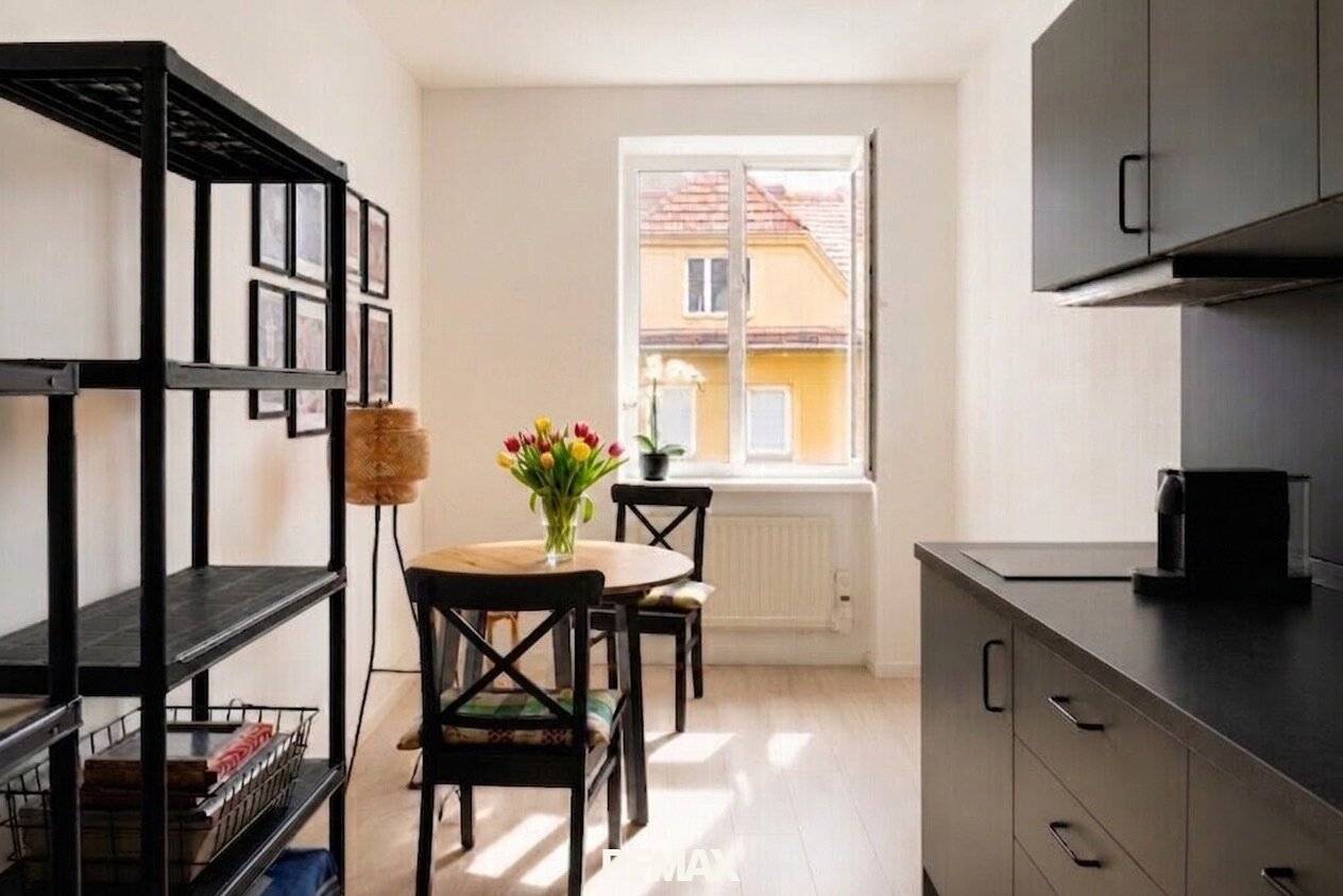 Funktionale Altbauwohnung mit separater Küche