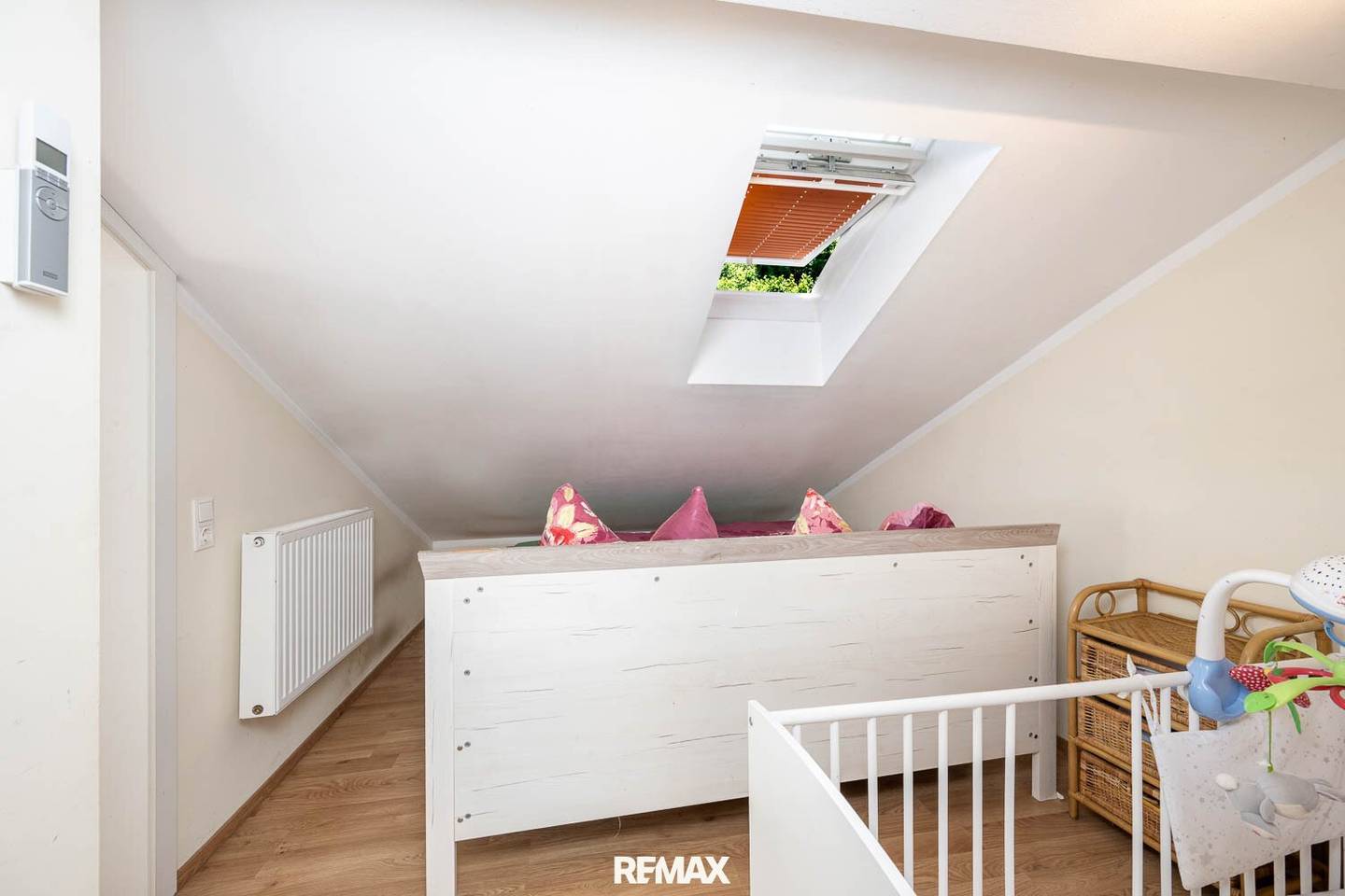 Dachgeschosswohnung mit Westterrasse und Bergblick