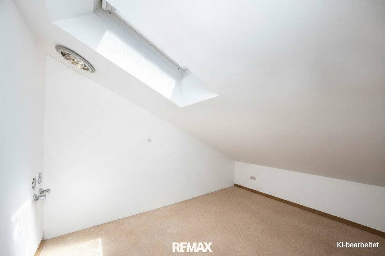 Dachgeschosswohnung mit Westterrasse und Bergblick