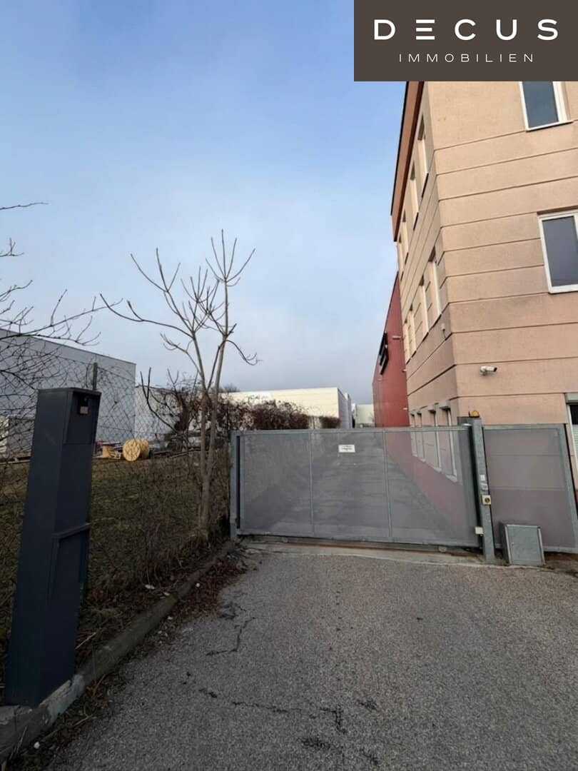Gewerbeimmobilie mit Lager und Büro in Top Lage