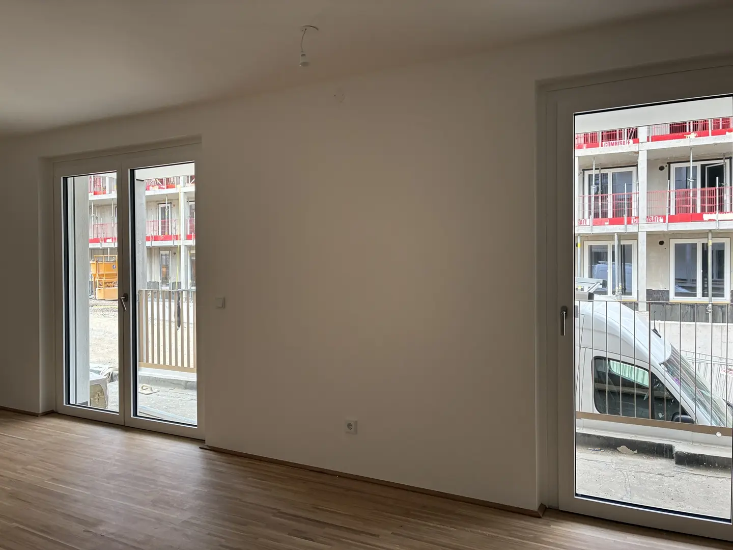 Erdgeschosswohnung mit Garten und Balkon in nachhaltigem Neubau