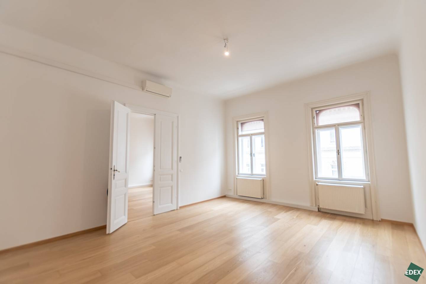 Traumhafte 4 Zimmer Wohnung mit separater Küche in der Lindengasse