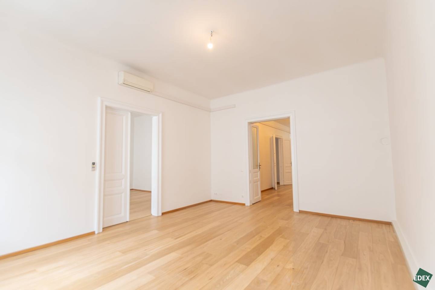 Traumhafte 4 Zimmer Wohnung mit separater Küche in der Lindengasse