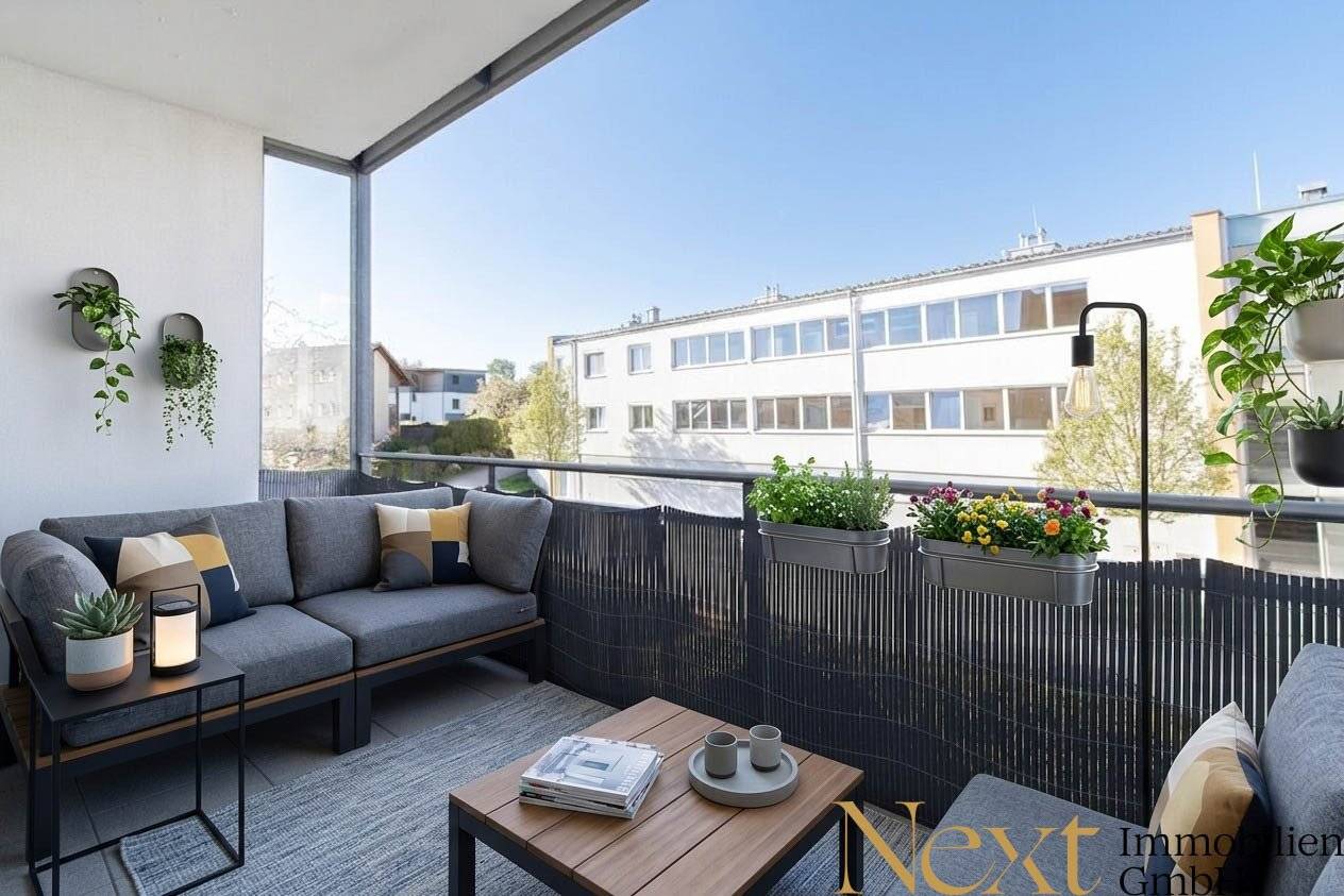 Helle Wohnung mit Loggia und Garage in zentraler Lage