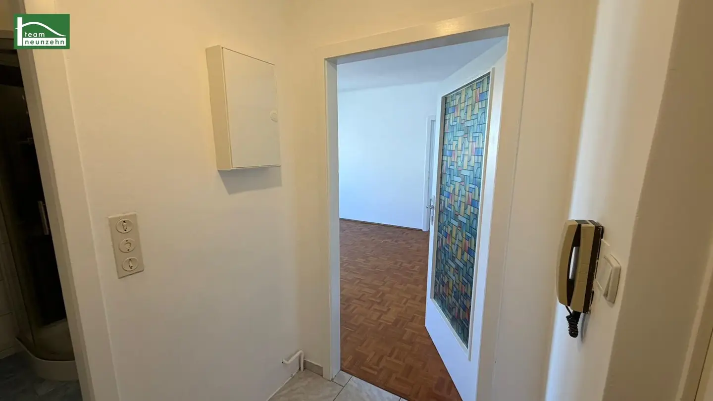 Bright 54 m² apartment with great potential