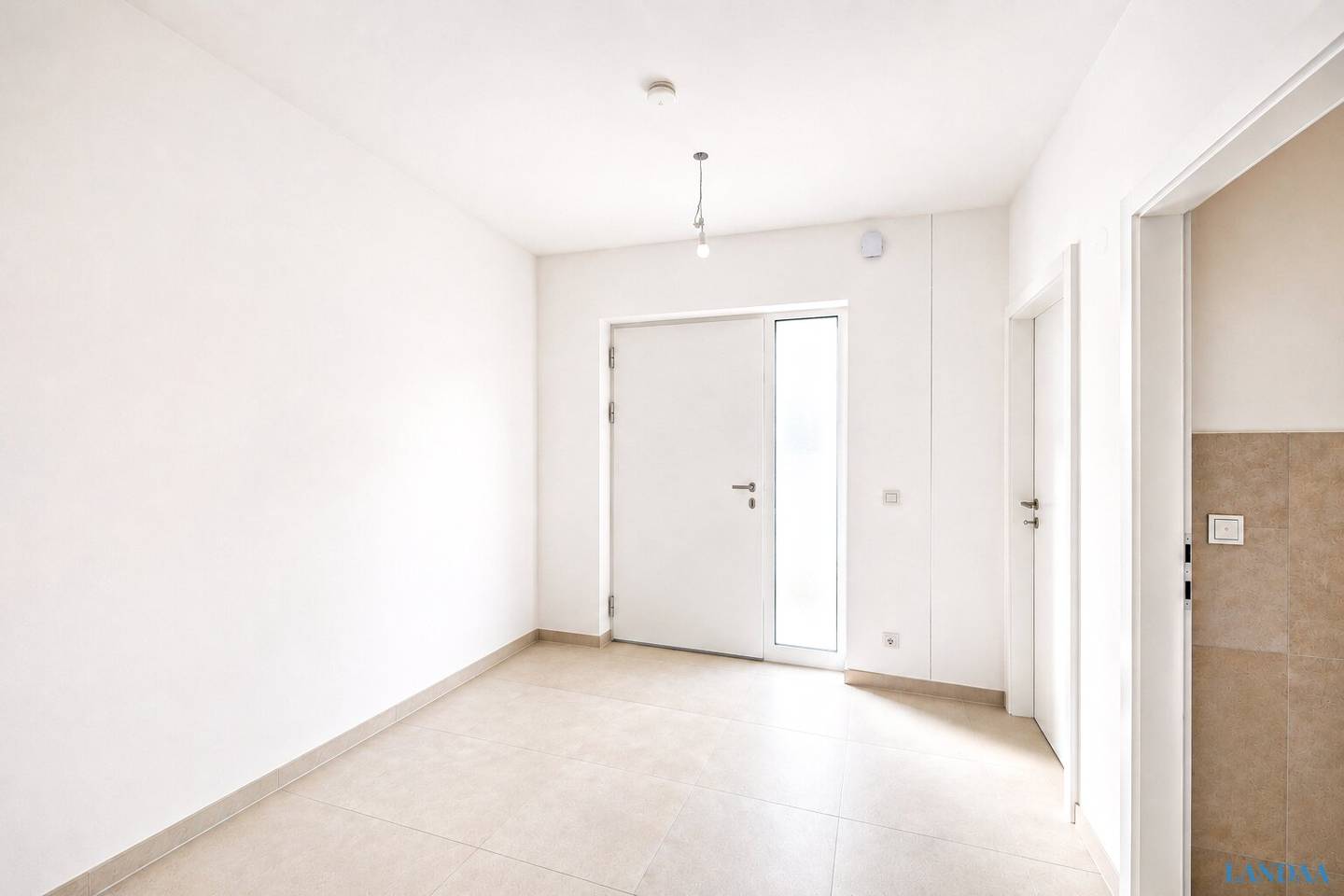 ++PARNDORF++  Wohnen am See: Schlüsselfertige 4-Zimmer-Doppelhaushälfte in Parndorf!
