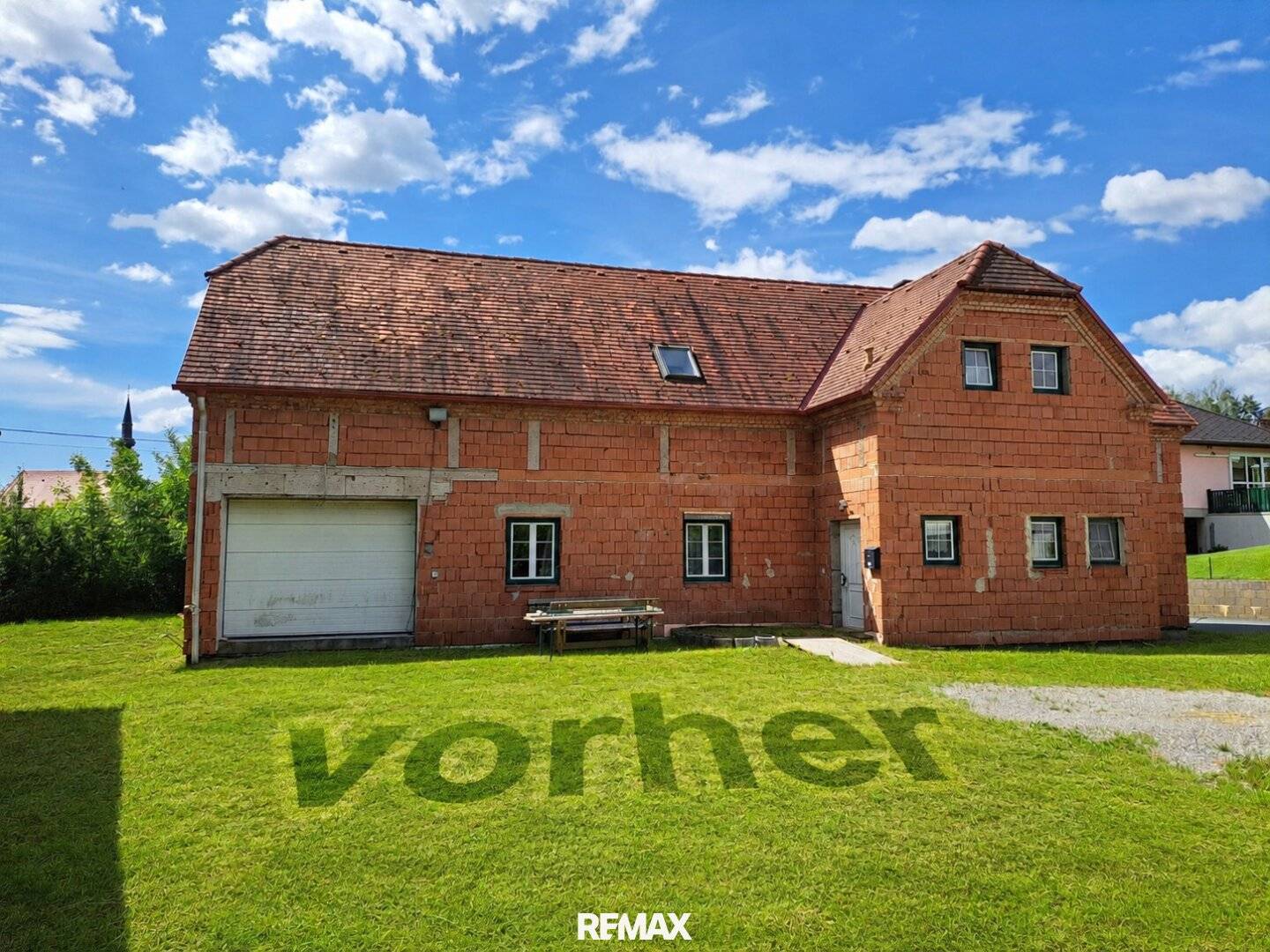 Geräumiges Haus mit großem Grundstück in zentraler Lage