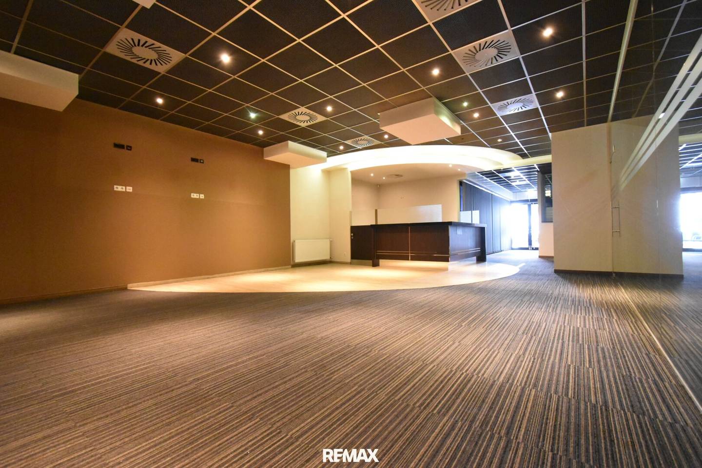 Barrier-free office space with air conditioning in Steyr city center