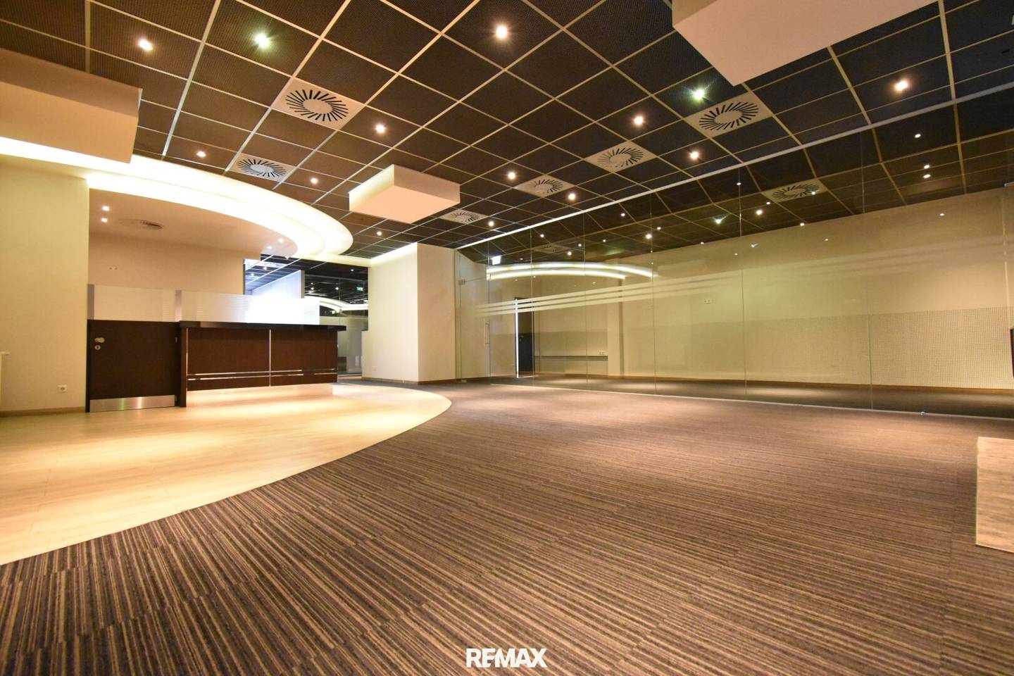 Barrier-free office space with air conditioning in Steyr city center