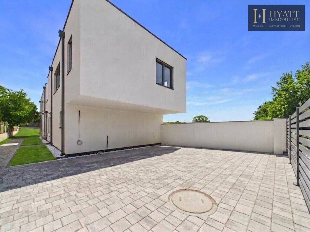 Modern semi-detached house with garden and terrace