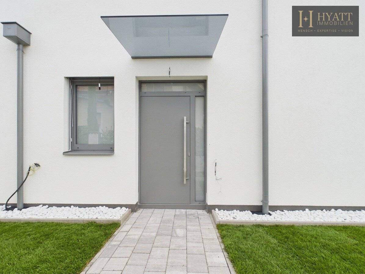 Modern semi-detached house with garden and terrace