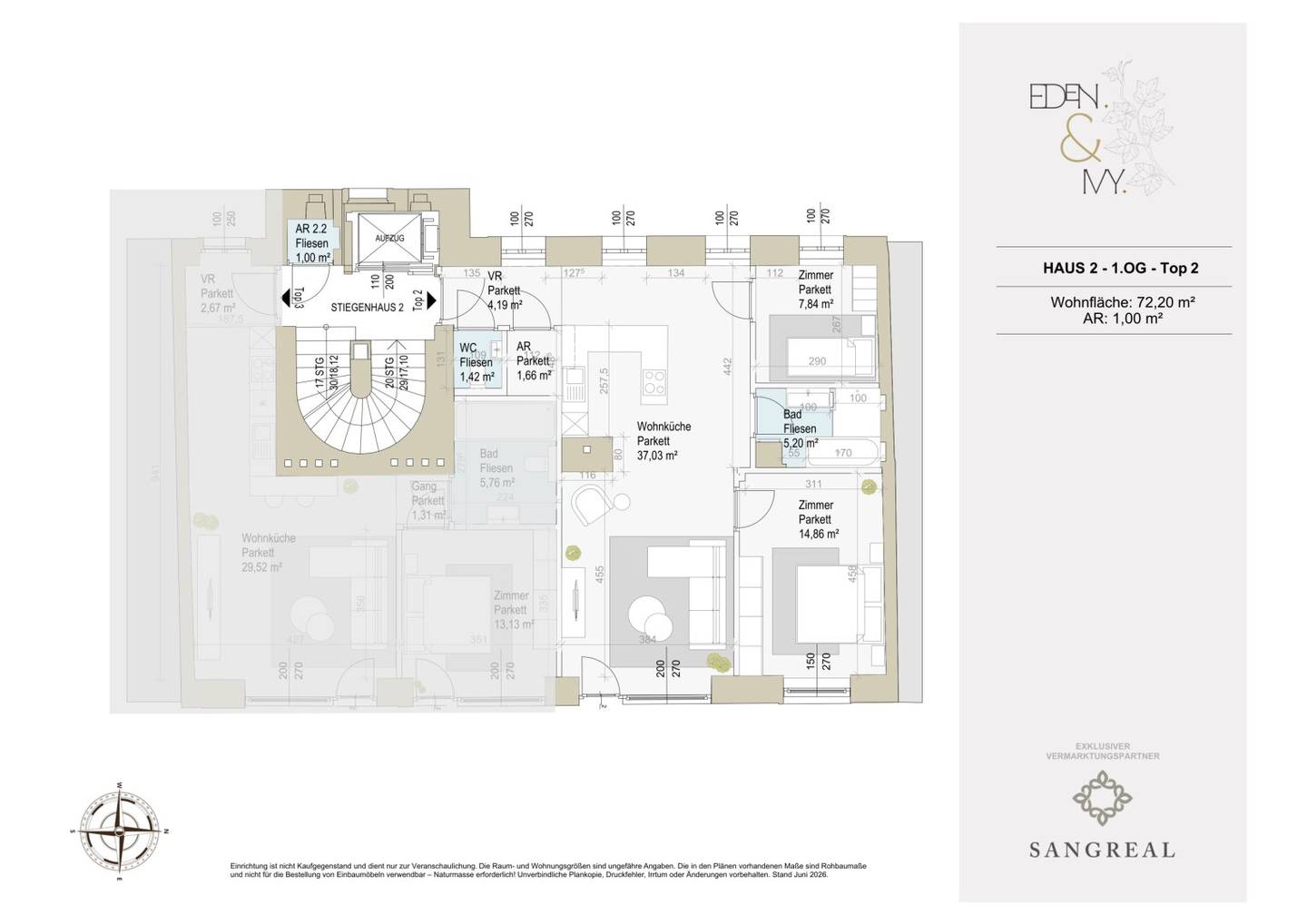 Altbau apartment with parquet floor and courtyard view