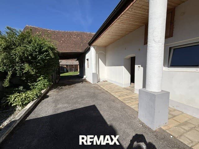 Modernisiertes Bauernhaus mit Garten und Parkett