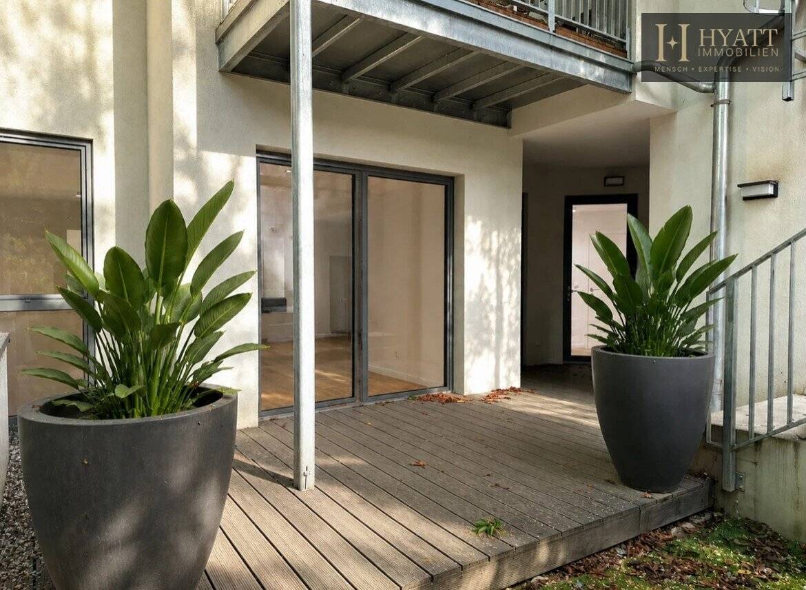 Neubauwohnung mit Terrasse und Garten in ruhiger Innenhoflage